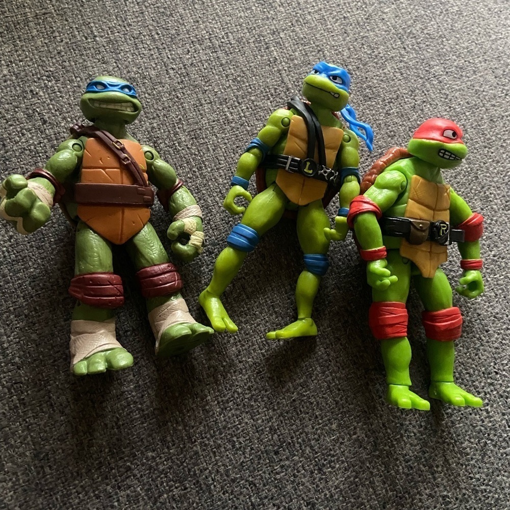 Teenage mutant ninja turtles set of 3 T29.  Grey2